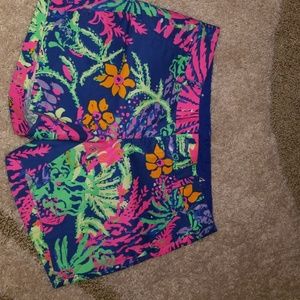 Lilly Pulitzer 5 inch Callahan Shorts